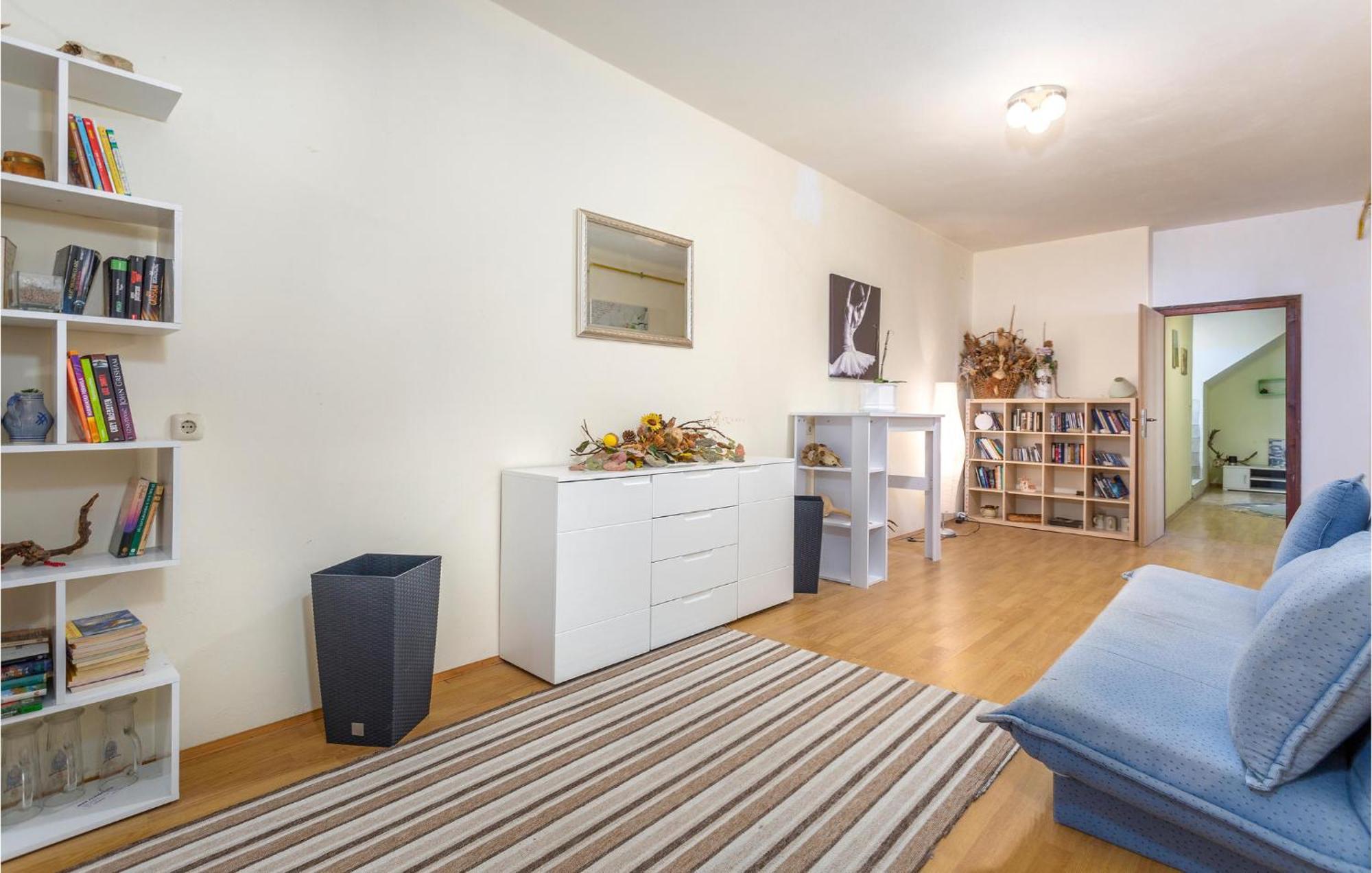 Awesome Apartment In Stara Baska 1 With Kitchen Luaran gambar